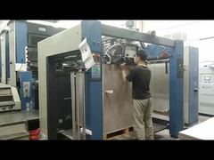 Wir stellen Ihnen Wellpappe-Sportverpackungsboxen OEM / ODM mit PET-Schutzhülle vor